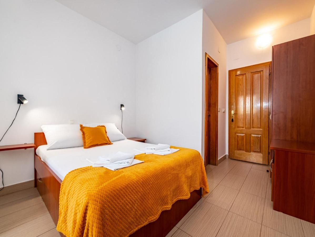 Apartments Prkacin Starigrad Paklenica Εξωτερικό φωτογραφία