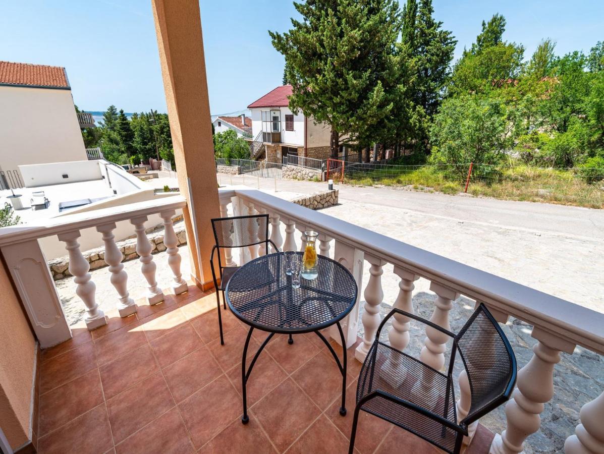 Apartments Prkacin Starigrad Paklenica Εξωτερικό φωτογραφία