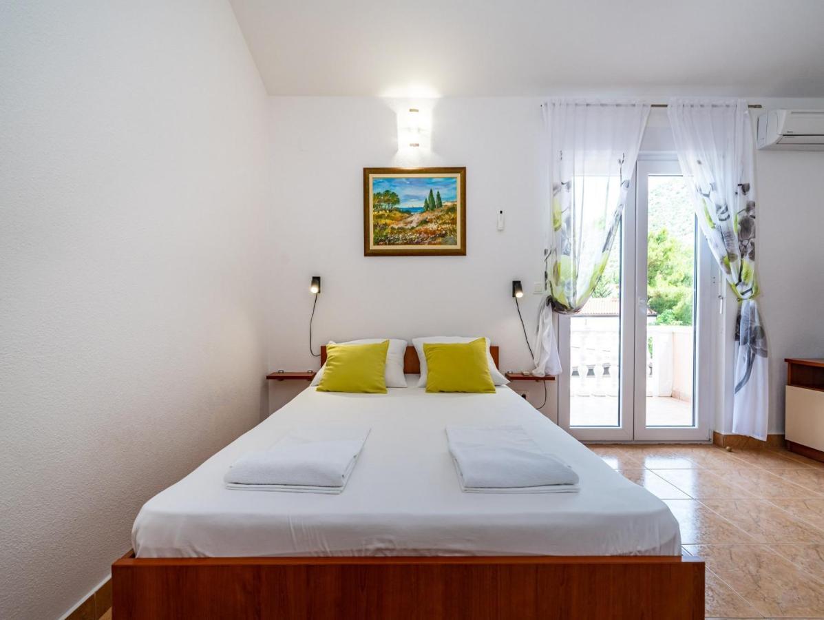 Apartments Prkacin Starigrad Paklenica Εξωτερικό φωτογραφία